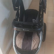 Coche de bebé de 3 ruedas de uso - Img 56792671
