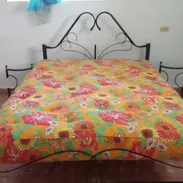 Cama + colchón nuevo + sus dos mesitas de noche. Reparación de colchones. Venta de colchones - Img 54795210