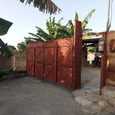 Si busca espacio, tranquilidad y privacidad esta es la casa ideal. - 10/10