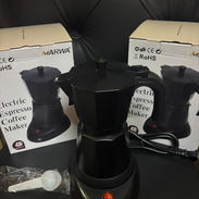 Cafetera eléctrica de 6 tazas (de las grandes ) color negro 30 Usd - Img 55903180