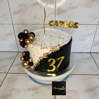 56145826En Sueños de Azúcar transformamos cada ocasión en un momento especial con pasteles y postres personalizados 🎂🍰 - Img 121405447