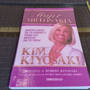 Se vende el LIBRO MUJER MILLONARIA DE KIM KIYOSAKY - Img 118845251