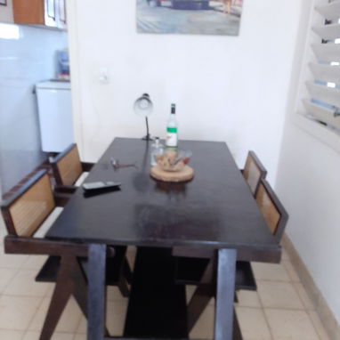 Renta lineal apto 2/4 en calle Linea Vedado - 8/10
