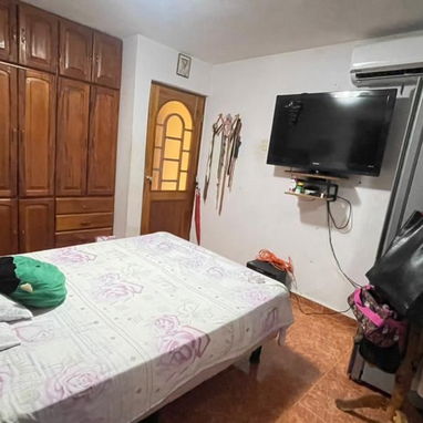 Casa en marianao limita con 140 y 29 - 8/9