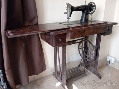 Vendo máquina de coser - Img main-image-45700707