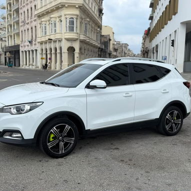 MG ZS 2025...add - 2/5