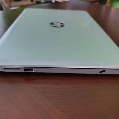 Laptop Hp 14-bs016la BATERÍA NUEVA i5 7ma 12GB RAM 1TB Disco duro. Gráficos AMD - 2/5
