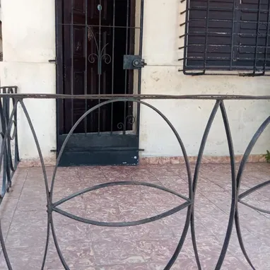 Casa 2 cuartos Playa frente calle, portal, placa libre. 30mil 53582376 - Img 123934901