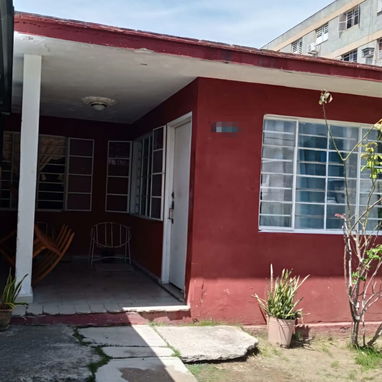 #240 CASA EN EL BAHÍA, HABANA DEL ESTE 📣🚪 puerta a calle y placa libre en la Calle 16 Cerca de la cafetería EL GARAJE. - 3/10