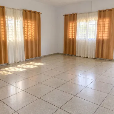 Vendo casa placa libre primera planta Holguin - 2/8