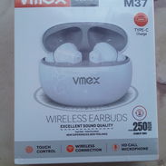 Audífonos inalámbricos. Buena calidad de sonido y duración de la batería.  Precio: 12 USD - Img 56099139