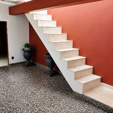 Casa de 3 pisos en Santo Suárez - 8/9