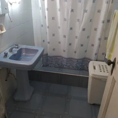 Casas Habana apartamento en el Vedado 4 cuartos 2 baños por línea y L,con garaje - Img 94655640