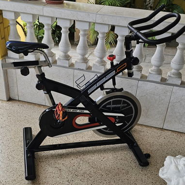 Bicicleta de spinning profesional - Img 126224094