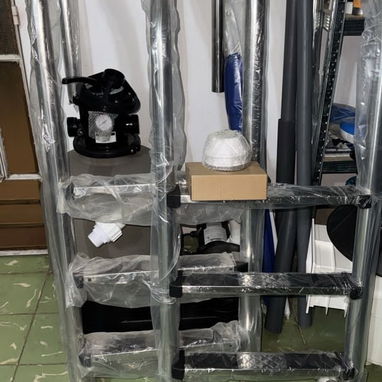 Escaleras de 3 peldaños para piscina nuevas !! - Img 118985525