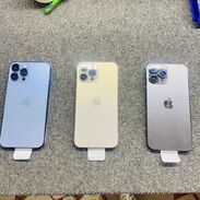 Se vende iPhone 13 Pro Max nuevos en caja libre por RSiM todos tiene batería en 100 % 2 son de 256gb y uno de 1128gb pre - Img 45246128