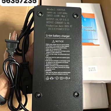 35 y 40 USD CARGADORES🔋 DE LITIO PARA MOTOS Y BICIMOTOS🛵🏍️ - Img 123004668
