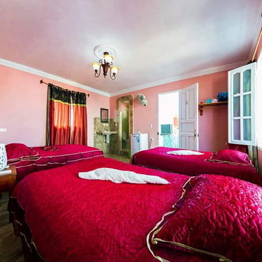 COD.Z 馃搷 Renta Disponible en Trinidad | Hostal de 7 Habitaciones con Split y Minibar馃嵐 - Img 118081977