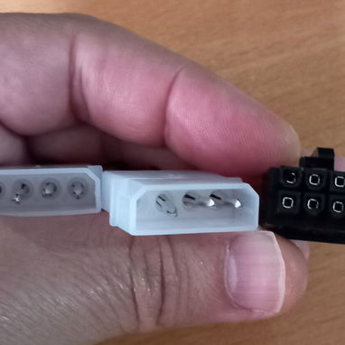 ADAPTADORES DE CORRIENTE PARA T.VIDEOS Y CABLES - 3/10