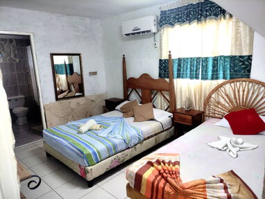 Se renta casa grande y confortable de 5 habitaciones en la playa de guanabo con piscina. 54026428 - Img 30907742