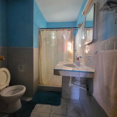 Venta de casa independiente y única en El Bahía, Habana  del Este. #231 - 6/10