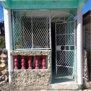Venta de casa de dos plantas - 2/2