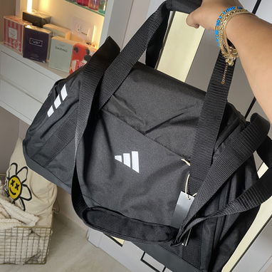 Bolso Adidas 100% original comprado en EEUU - 2/4
