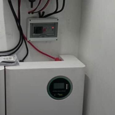 Kit de inversores y baterias productos e instalación 6 meses de garantía - Img 122871578