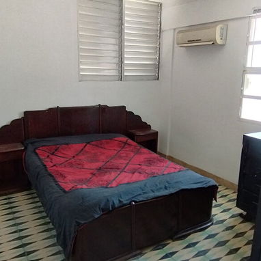 Apartamento 2/4 climatizado - renta líneal - Cerro cerca del Vedado - 3/10