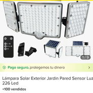 Lámpara solar con sensor de movimiento y panel - Img 57287461