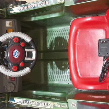Carrito electrico tipo jeep militar, grande con control remoto y dos baterías de repuesto - Img 90642543
