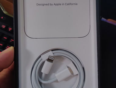 Cable Apple original sellado Nuevo para iPhone y iPad 52905231 - Img 35681559