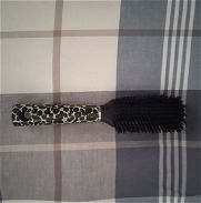 Vendo cepillo de pelo - Img 45922308