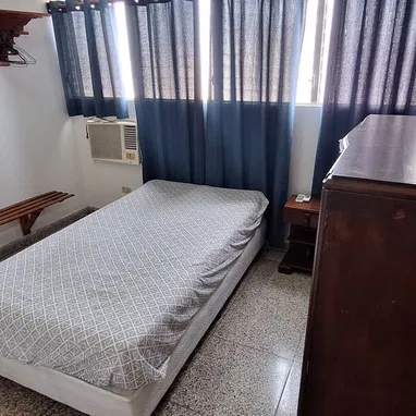 RENTA LINEAL EN VEDADO - Img 120248822