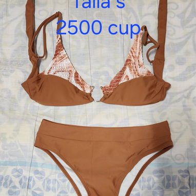 Trusas y trajes de baño - Img 115510309