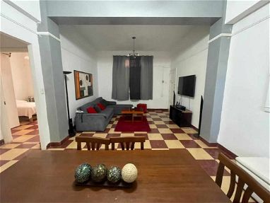Rento apartamento  Independiente en el vedado 13 y D d dos habitaciones - Img 64640038