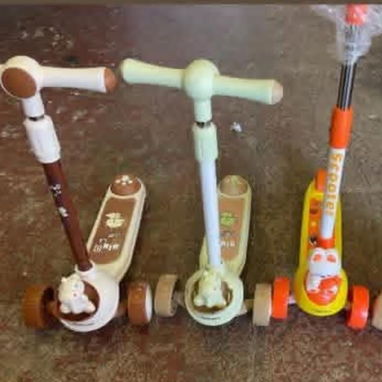 Monopatín con luz y música 🎶 60 usd - 2/2