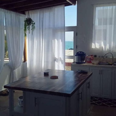 Rebaja!! Oportunidad de inversión frente al Mar en Guanabo - 5/9