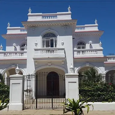 895 mil con todo y 750 mil vacío negociables residencia lujo vedado - Img 125026588
