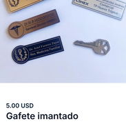 PERSONALIZADOS GAFETES PLACAS CHAPILLA DE IDENTIFICACIÓN PARA MÉDICOS PERSONAL DE LA SALUD - Img 53780699