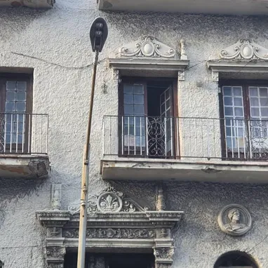 💥 *Se vende apartamento*💥 🏡 *Apto en segundo piso (alto) en Centro habana, en San Lázaro a dos cuadras de Infanta - Img 125816141