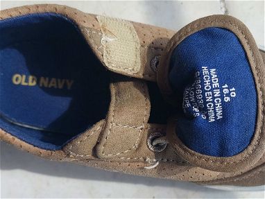 Zapatillas de Niño marca Old Navy - Img 65946149