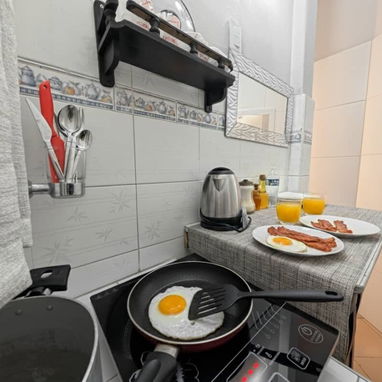 🏠 Renta de Apartamento Centro Habana. 💡 Energía Eléctrica 24 horas.💵25 usd por noche para 2 adultos y 1 niño - Img 118712089