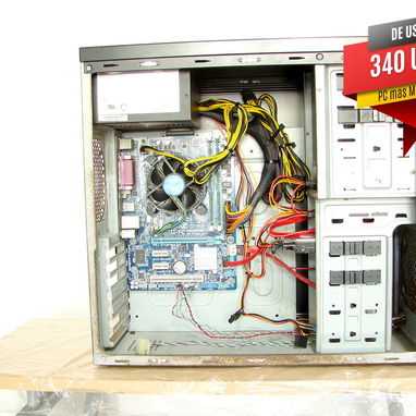 VENDO PC COMPLETA CON SU MESA (de uso) - Img 119480669
