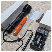 Linternas de pesca submarina, resiste 100m, 2 baterias 5000mah_55 USD_AX - Img 54984686