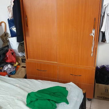 Escaparates en buen estado - Img 121910443