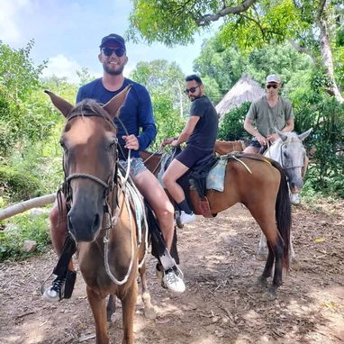 🐎🌿 EXCURSIÓN A CABALLO | CASCADA DE JAVIRA – TRINIDAD 🌿🐎 - 9/10