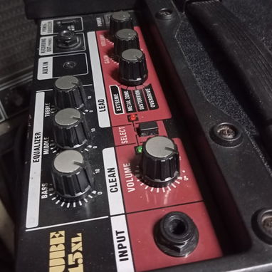 Amplificador de Guitarra Roland CUBE-15XL - Img 122135889