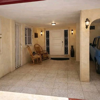 Casa en Siboney con piscina garaje respaldo eléctrico de paneles - 2/9