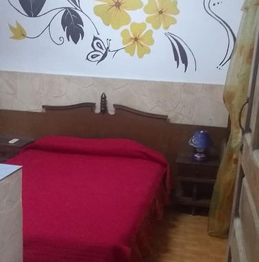 SE RENTA CASA DE 4 HABITACIONES A 5 CUADRAS DE LA PLAYA DE GUANABO. CON PISCINA.58274462 - Img 63860815